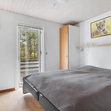 2718-nexo-molle-odde-10 * Vester Sømarken